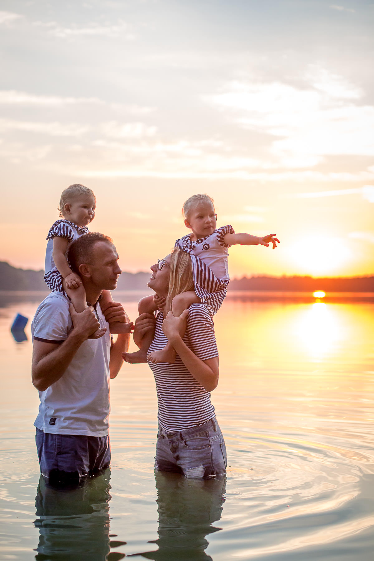 Golden hour family photography 3
