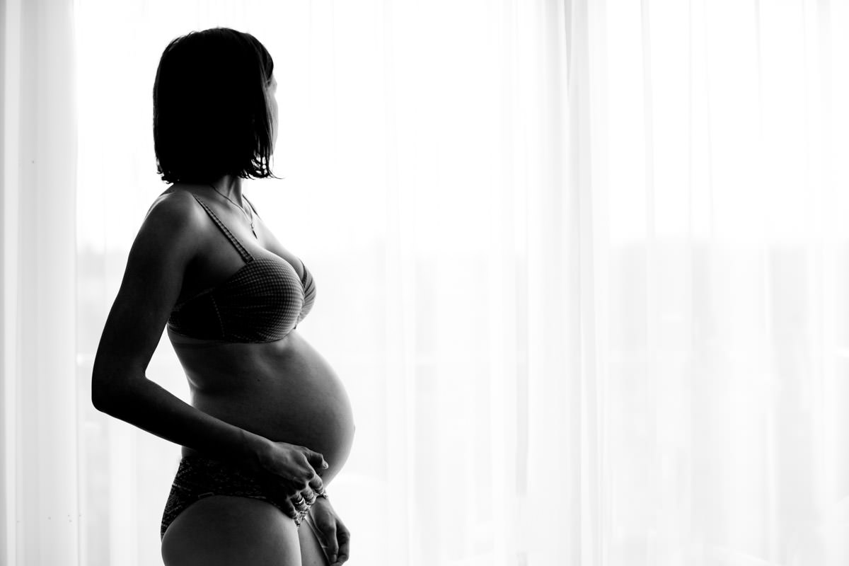 surrey maternity photographer